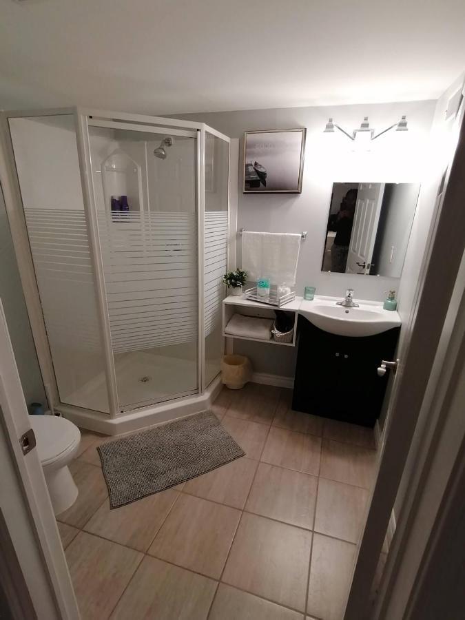 Cozy Nest Basement Unit Apartamento Hamilton Exterior foto
